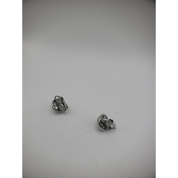 Vintage Earrings Clip On Silver Tone Round Textured Jewelry Costume - Picture 16 of 16